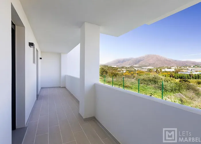 Sunsets - Modern 3-br Beachside * Estepona