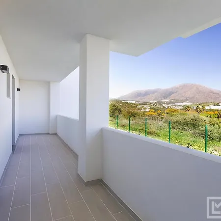 Sunsets - Modern 3-br Beachside * Estepona