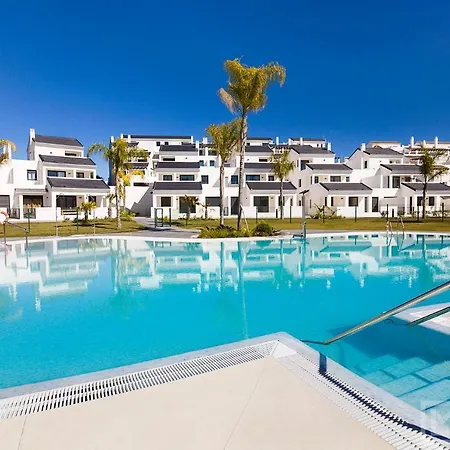 Apartamento Sunsets - Modern 3-br Beachside