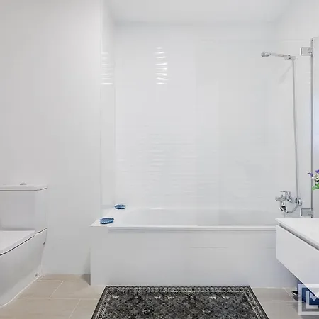Sunsets - Modern 3-br Beachside Estepona