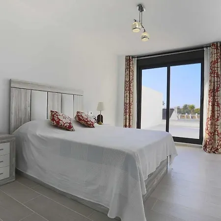 Sunsets - Modern 3-br Beachside Estepona